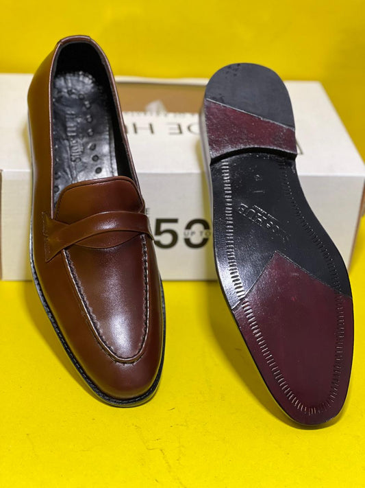 YOUNG LOAFER