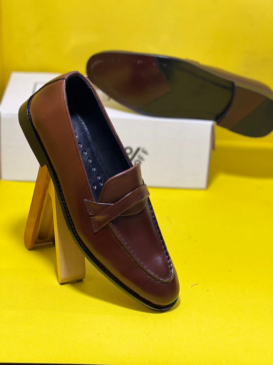 YOUNG LOAFER