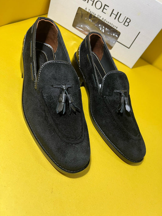 LUCERNO – Premium Black Suede Tassel Loafers