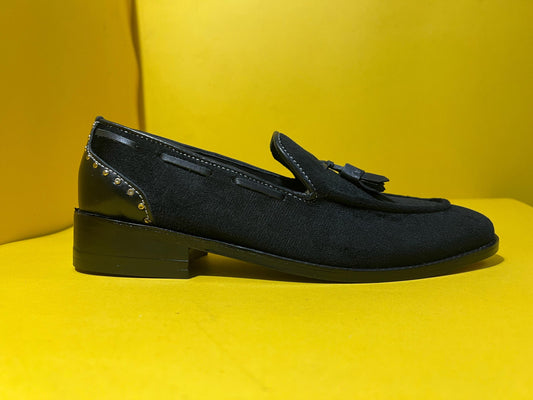 LUCERNO – Premium Black Suede Tassel Loafers